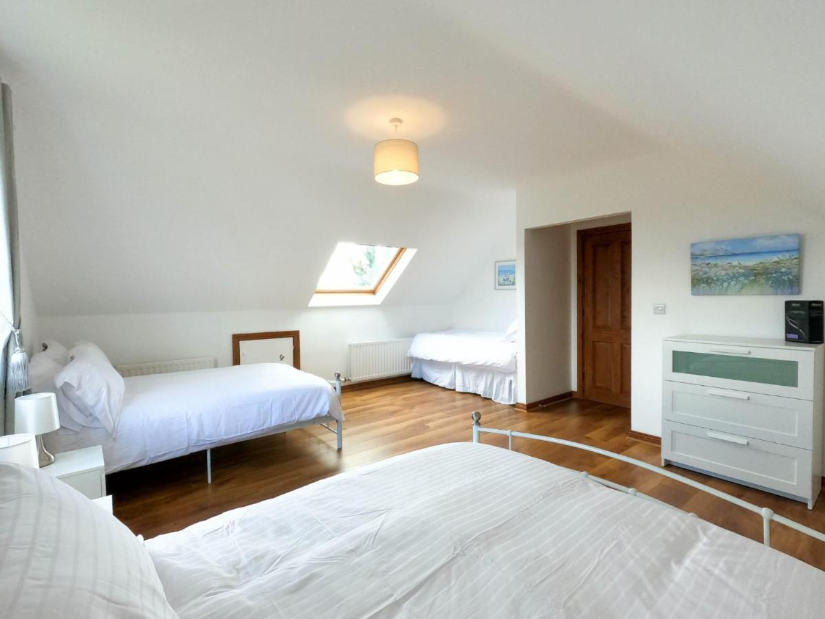 Holiday home The Heights & Hollows Farmhouse, Saul, Downpatrick, Sleeps 14 Downpatrick