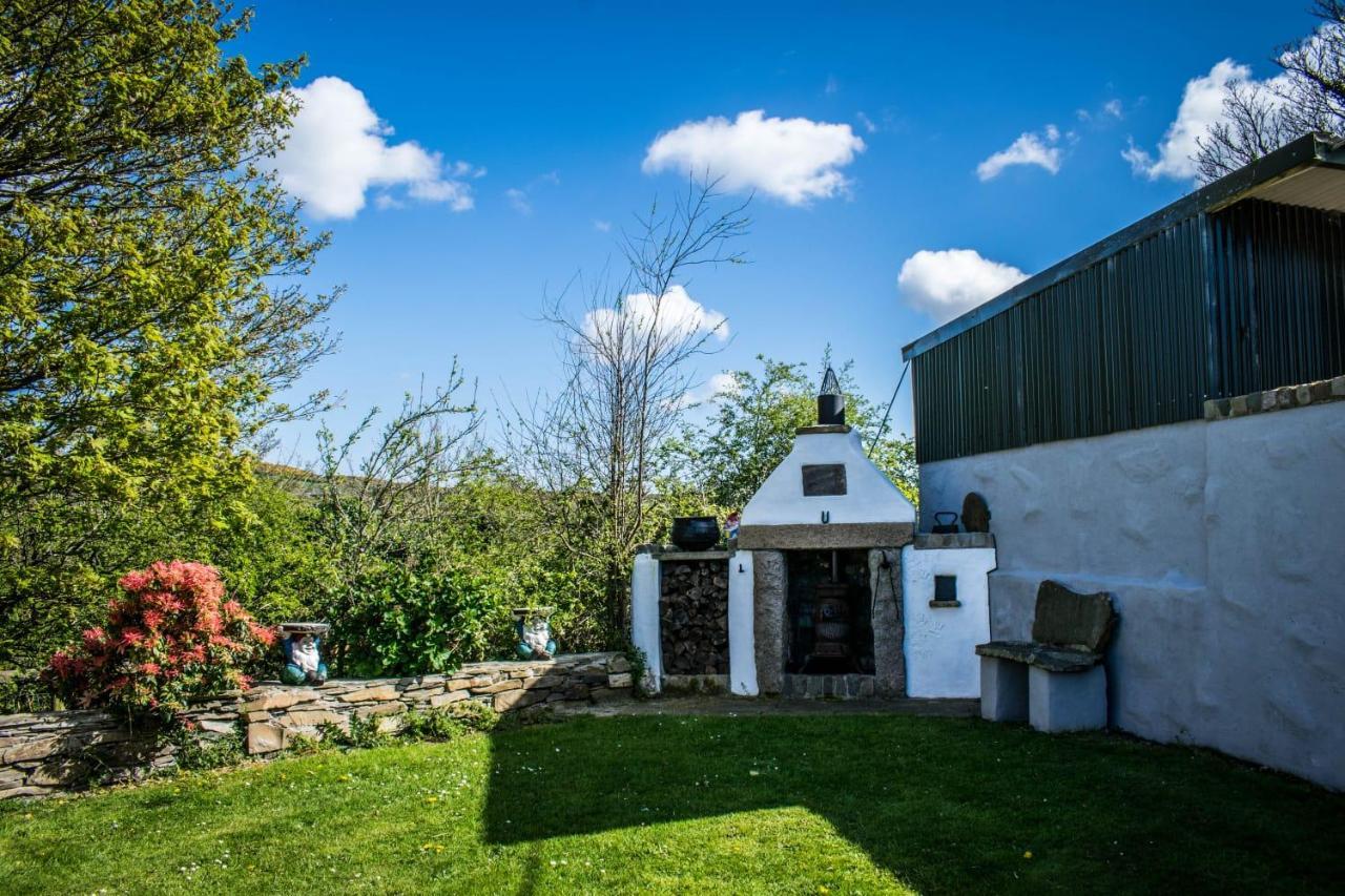 Holiday home The Heights & Hollows Farmhouse, Saul, Downpatrick, Sleeps 14